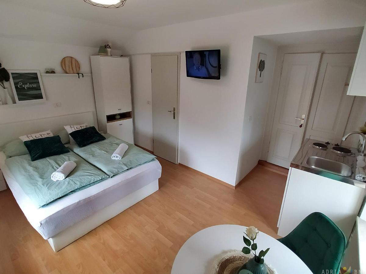 Cool & Romantic Studio In Portoroz Jb3 Bagian luar foto